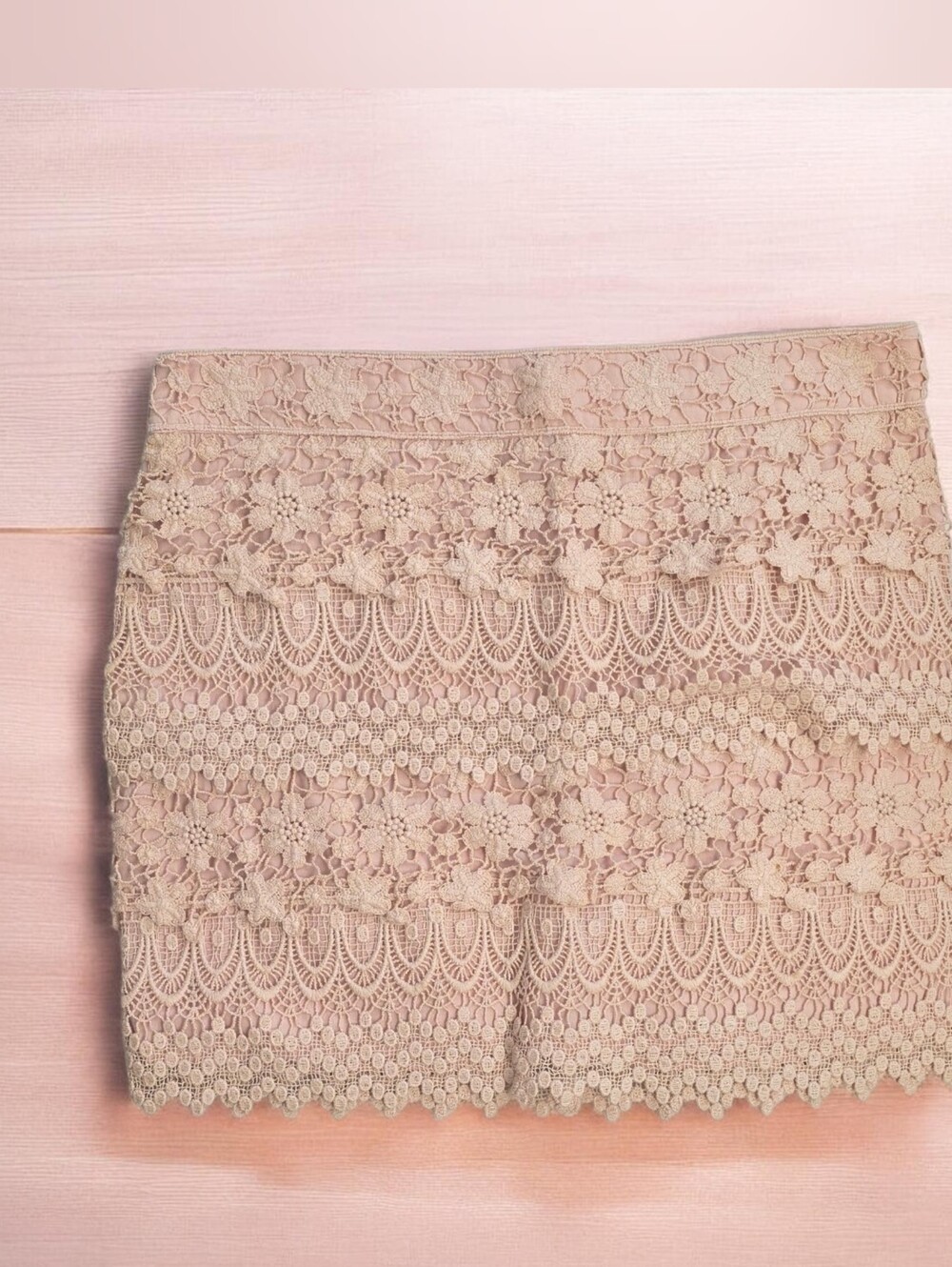 American Eagle Outfitters Lace Tiered Mini Skirt - Blush Pink
